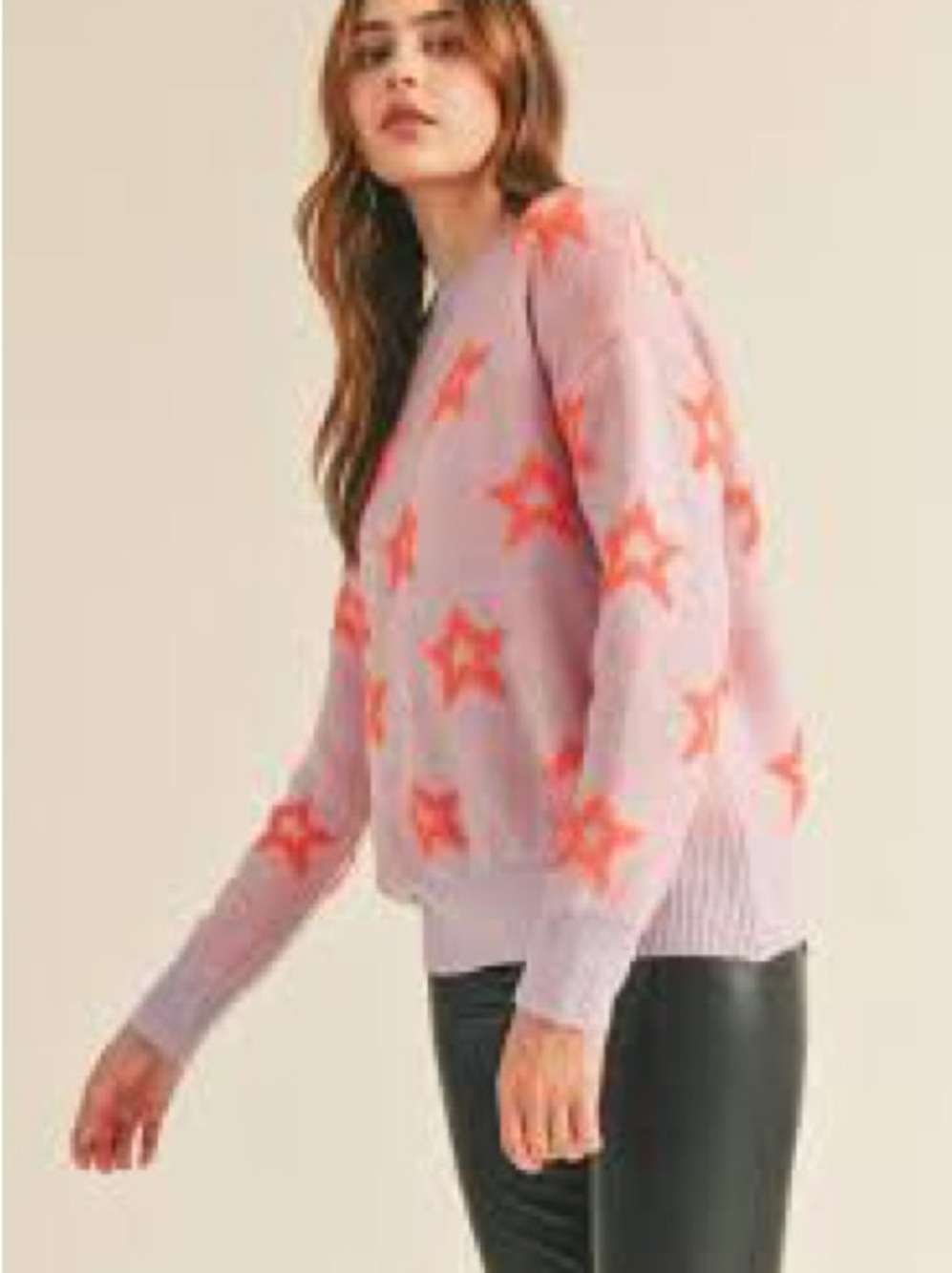 &merci Star-Print Crewneck Sweater in Lavender and Pink -